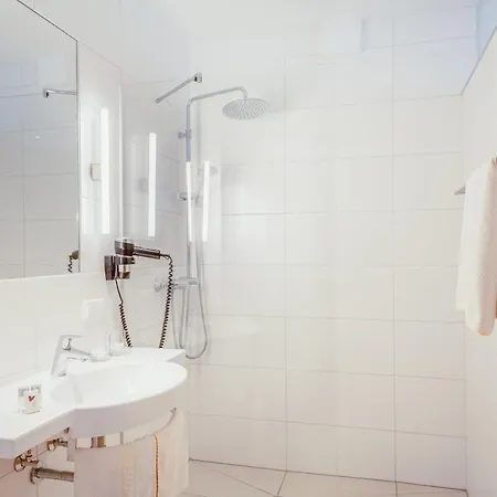 Hotell Kendler 4*
